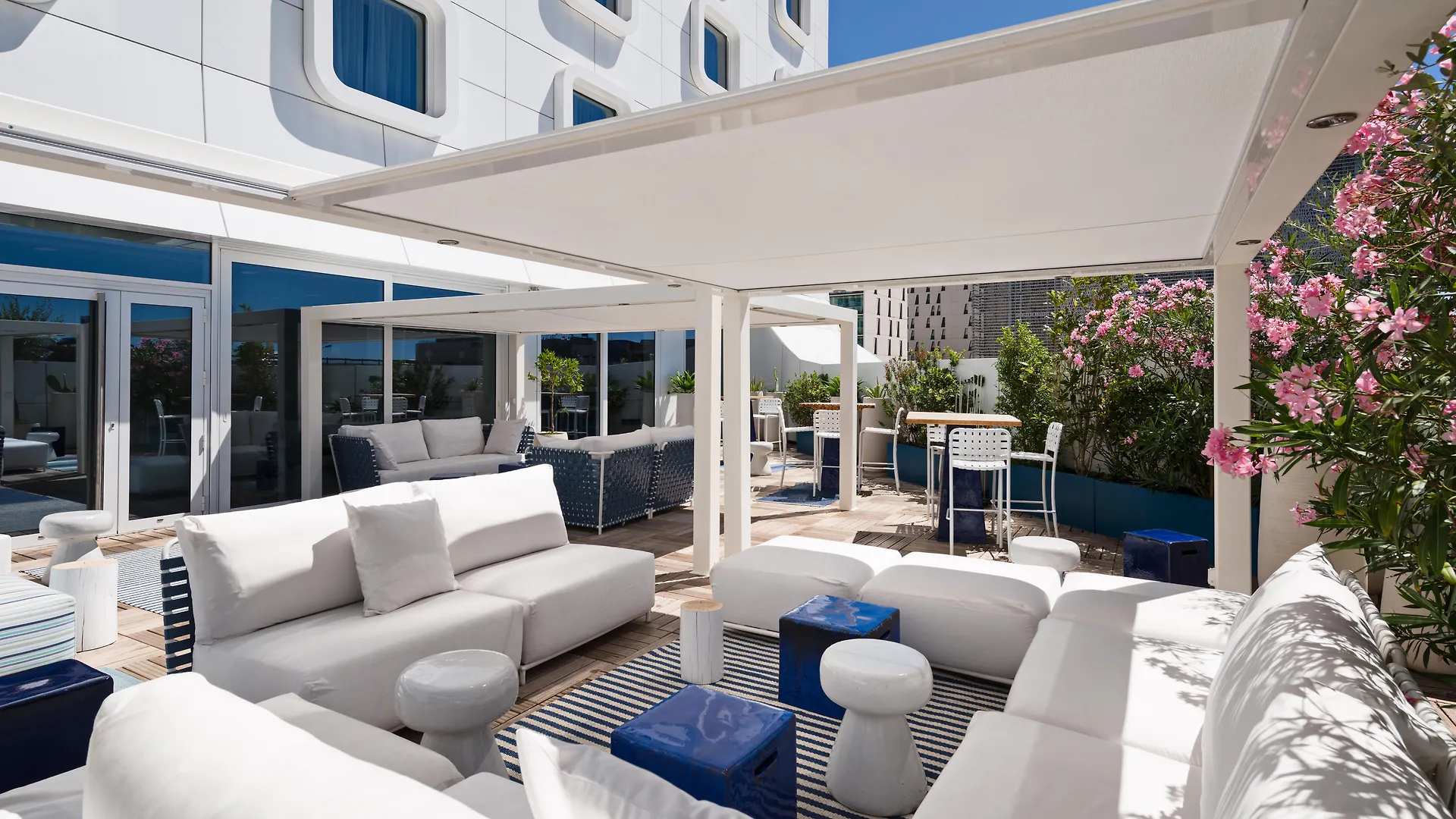 Golden Tulip Marseille Euromed Hotel França