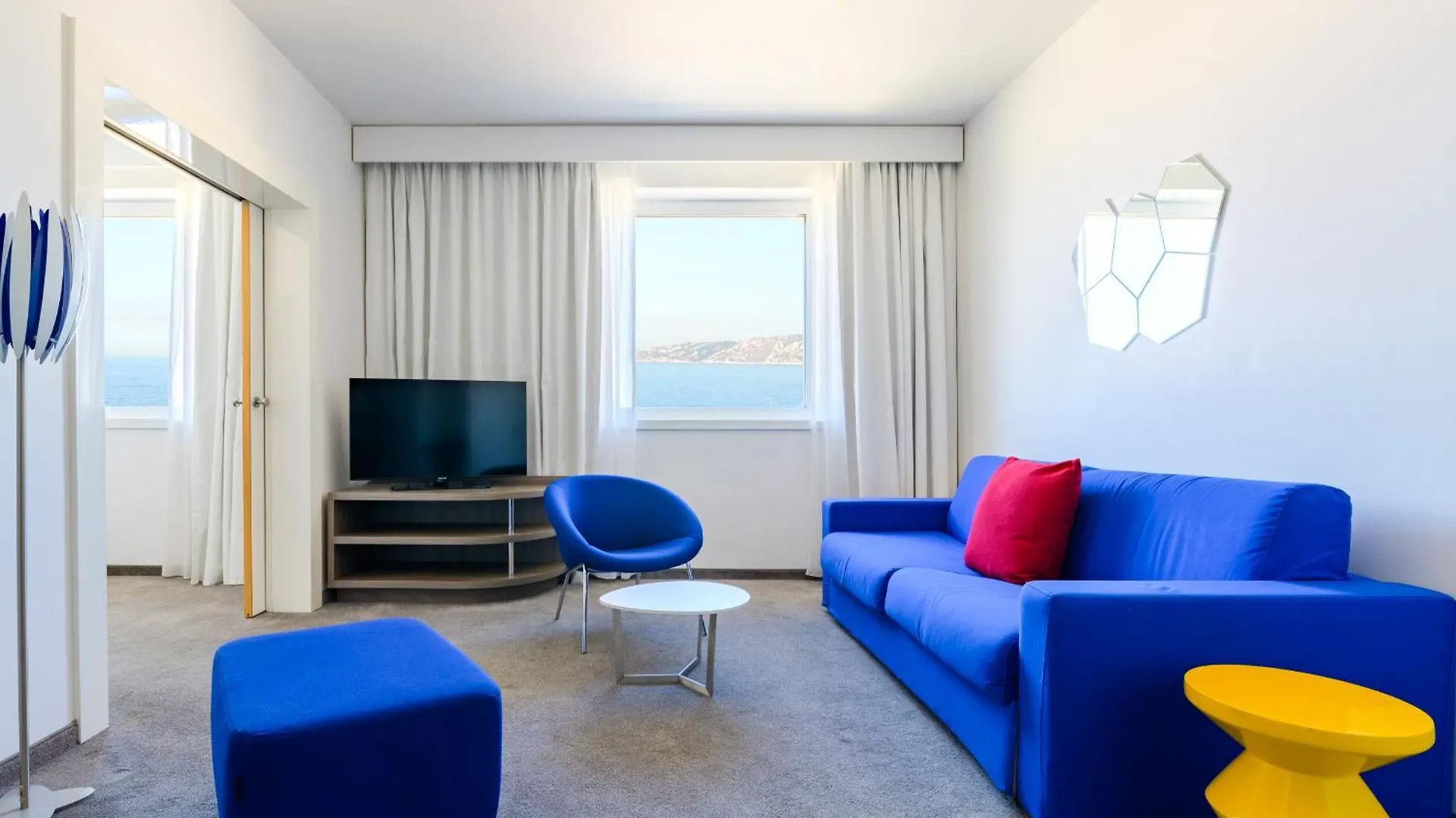 Golden Tulip Marseille Euromed Hotel França