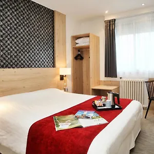 *** Hotel Kyriad Centre França