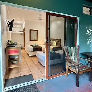 https://rainforest-motel.queenslandhotels.net